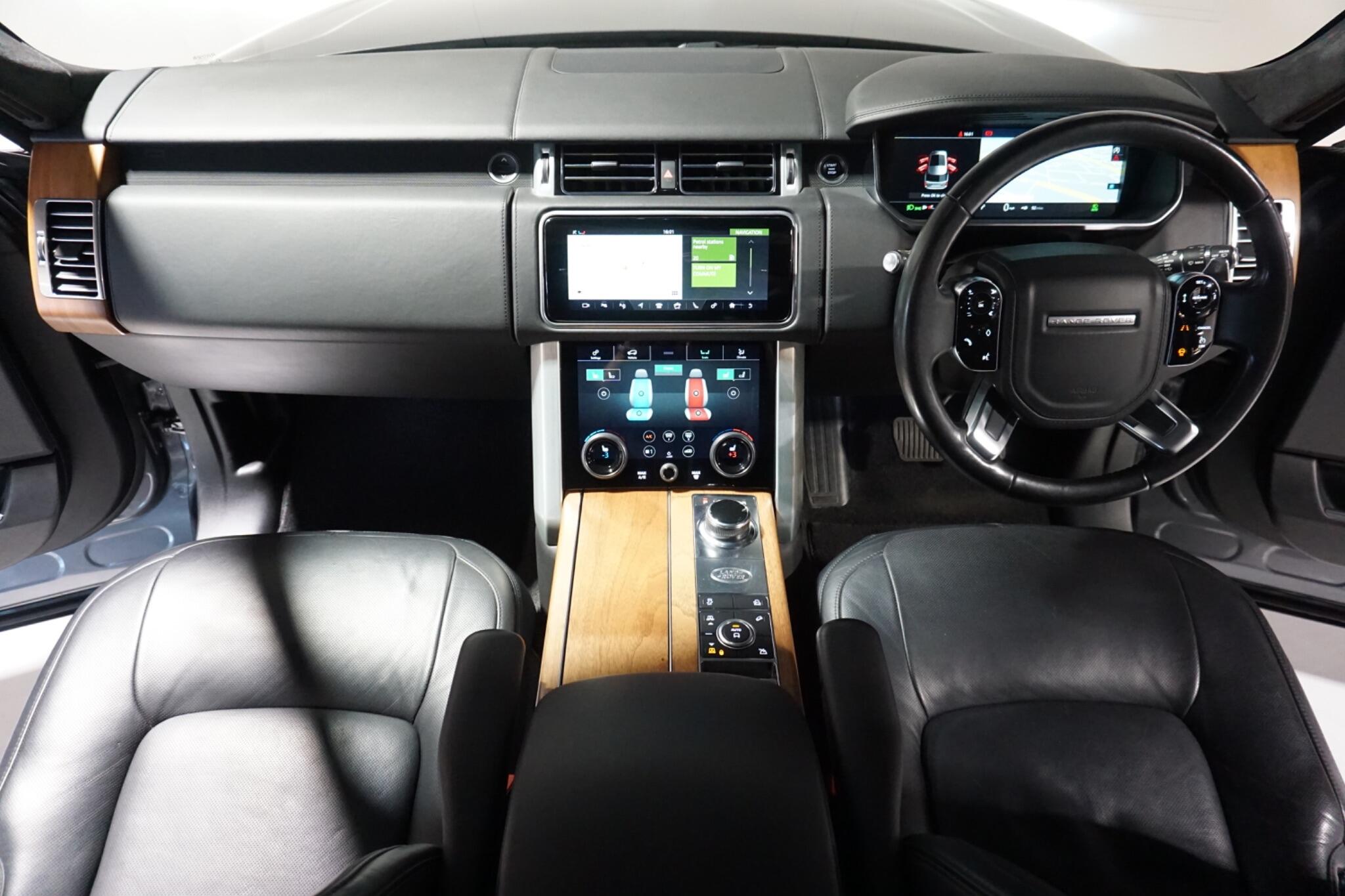 Land Rover Range Rover 3.0 SD V6 Autobiography SUV 5dr Diesel Auto 4WD Euro 6 (s/s) (275 ps)